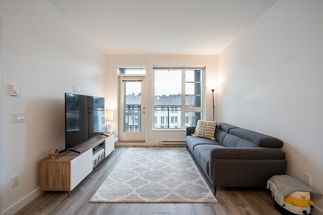 516 Foster Avenue 403