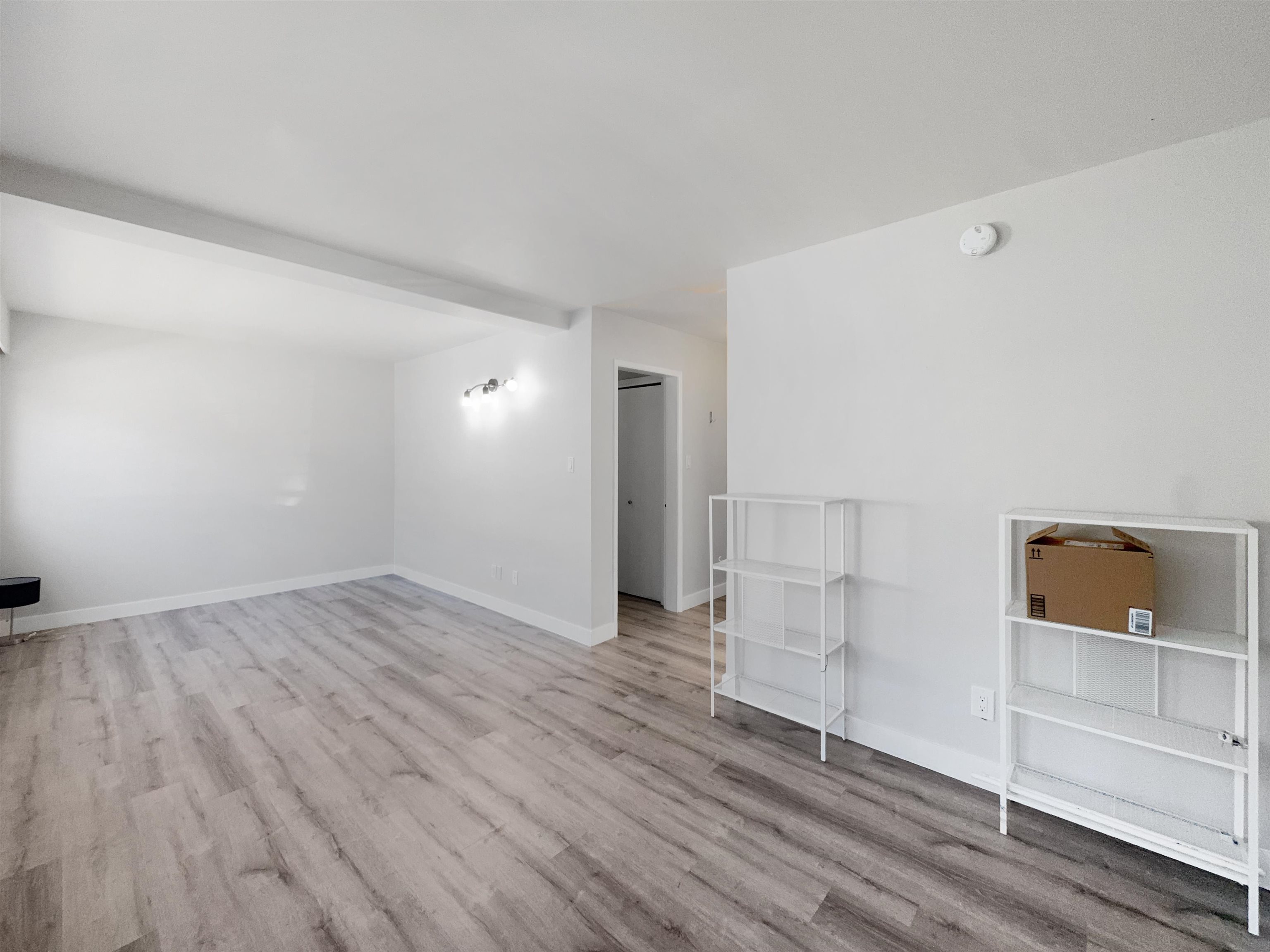 8635 Fremlin Street 1xx