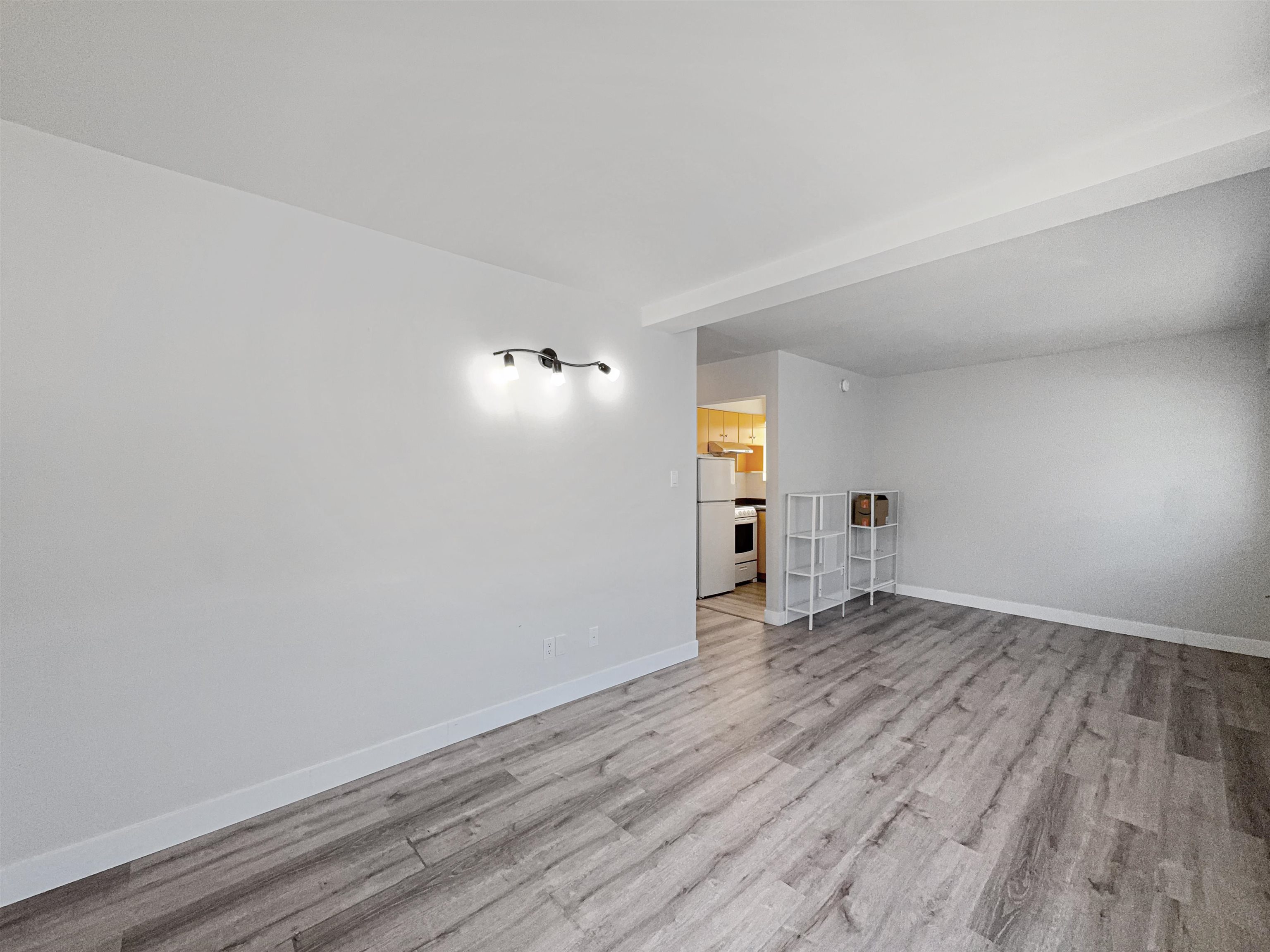8635 Fremlin Street 1xx
