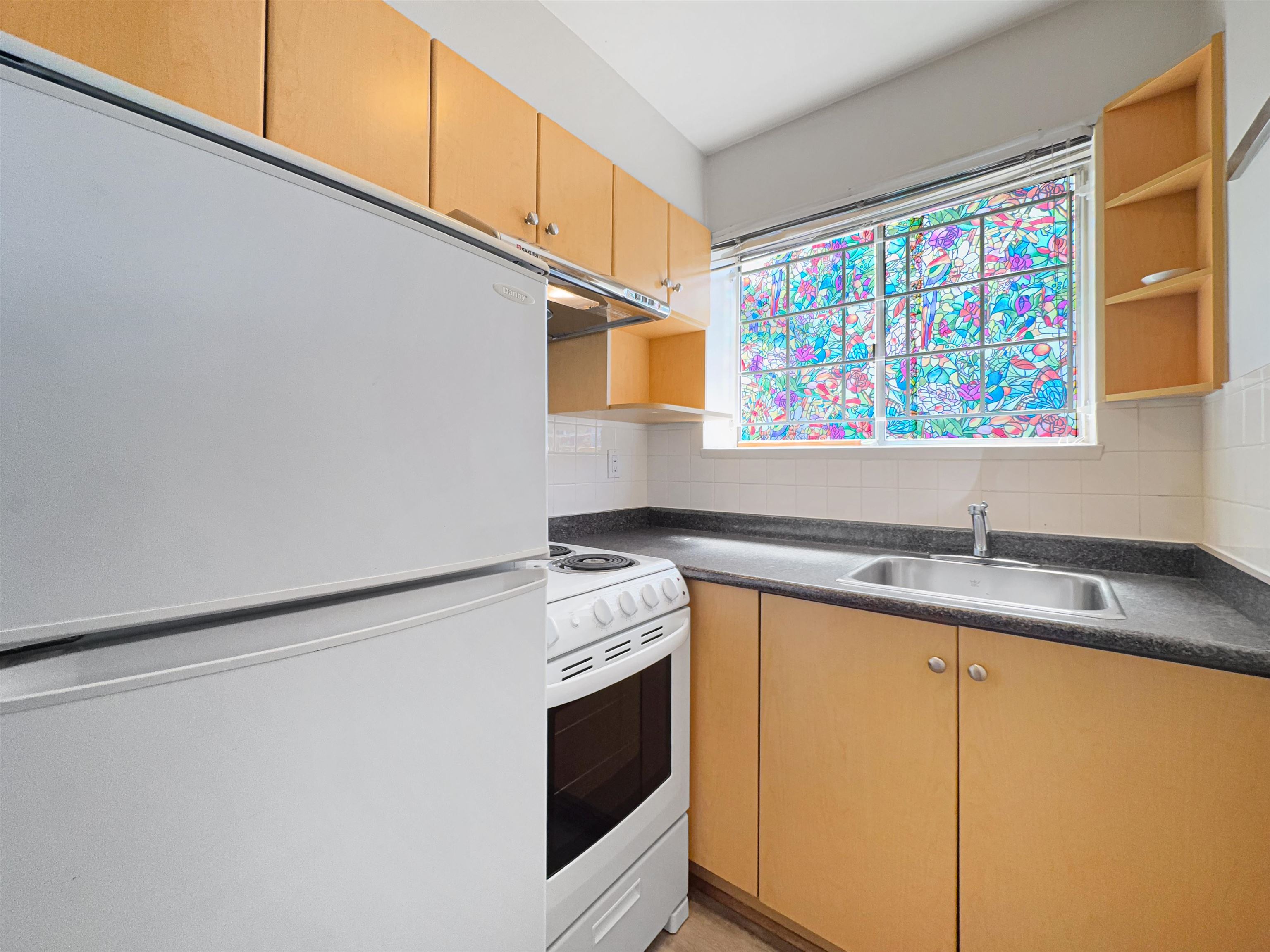 8635 Fremlin Street 1xx
