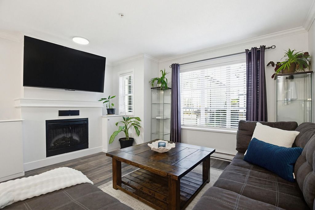 Photo of 20875 80 Avenue #99, Langley, BC V2Y 0B2 (MLS # R3126977)
