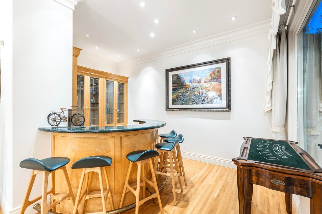 listing image 1109907740885946118