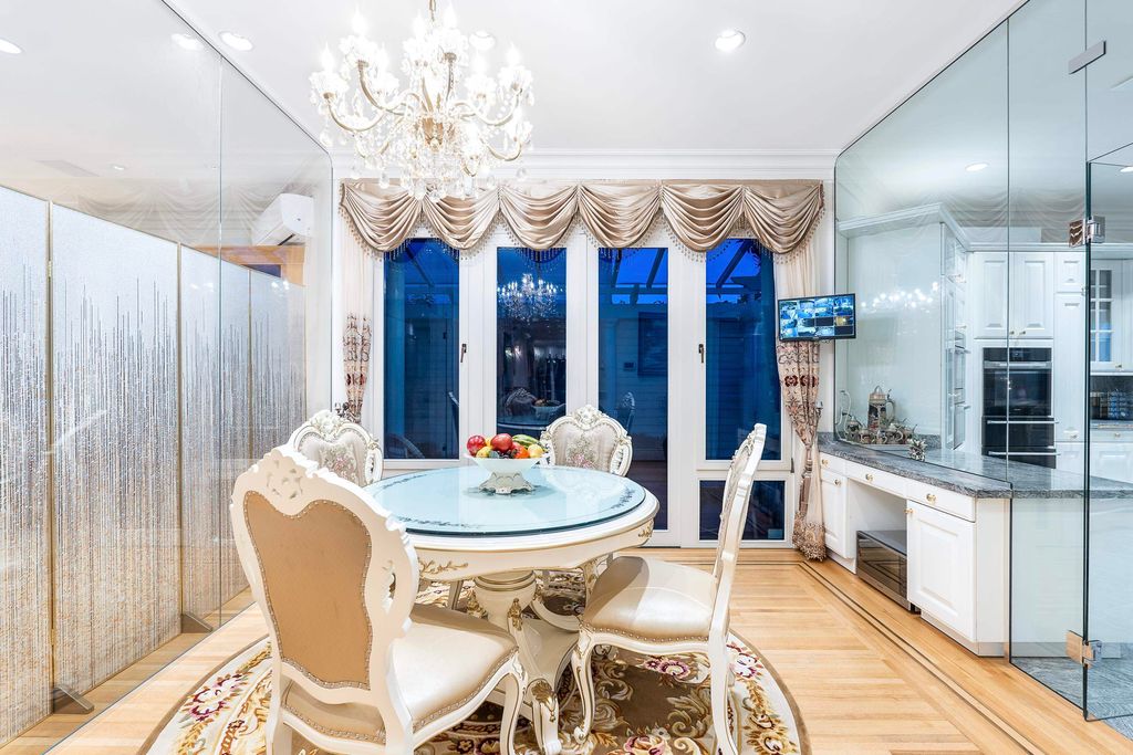 listing image 1106612859635882152