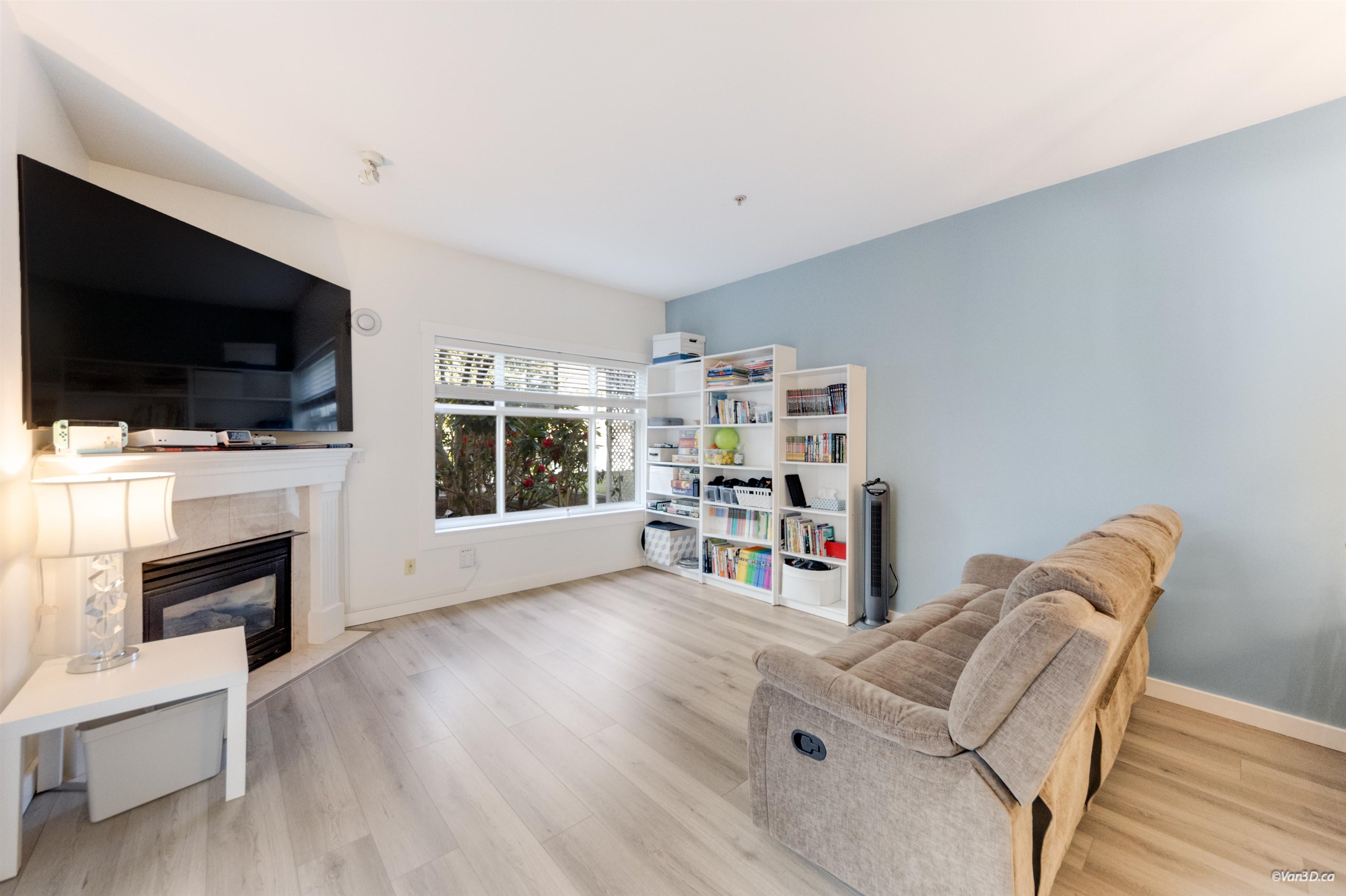 8976 208 Street 111