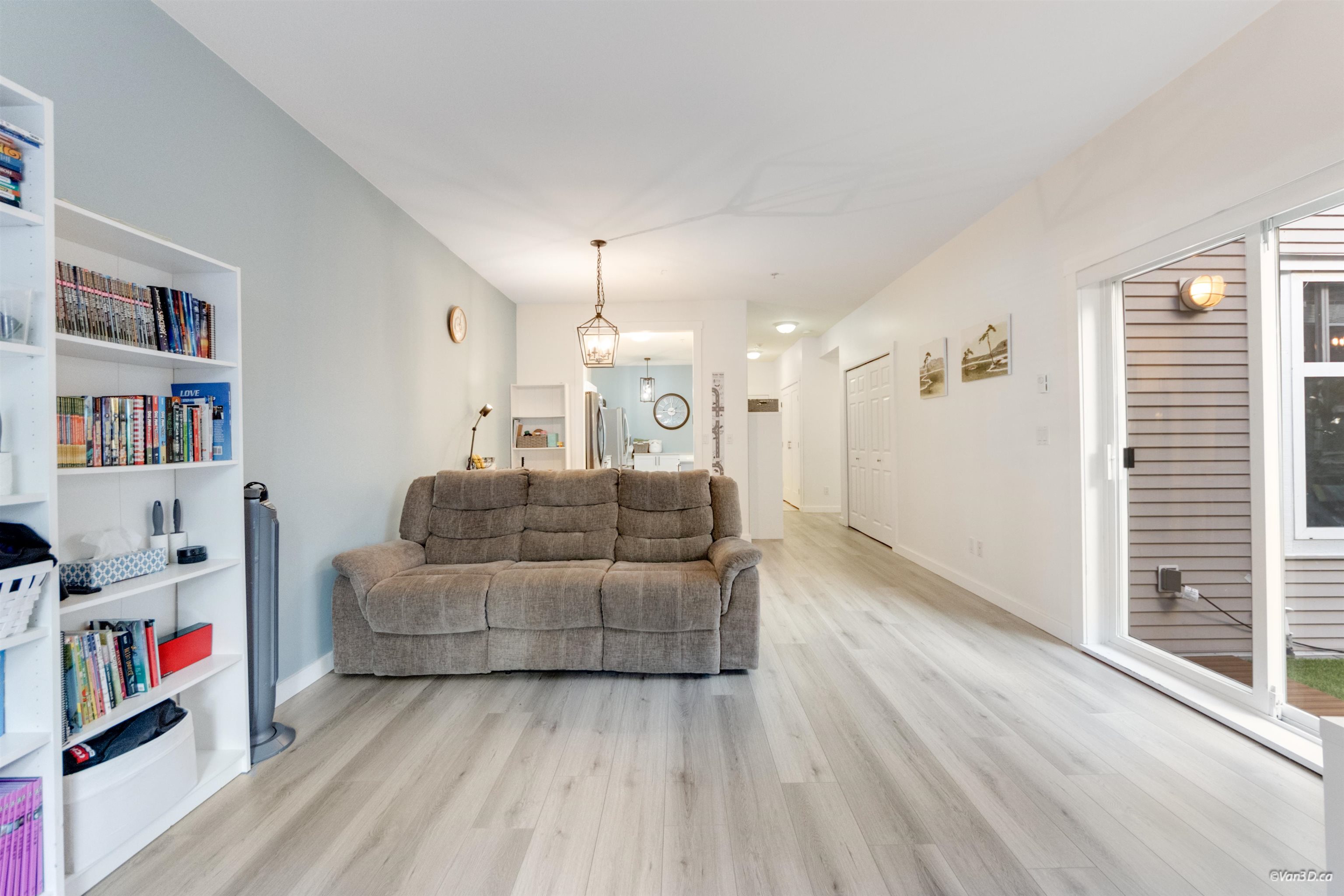 8976 208 Street 111