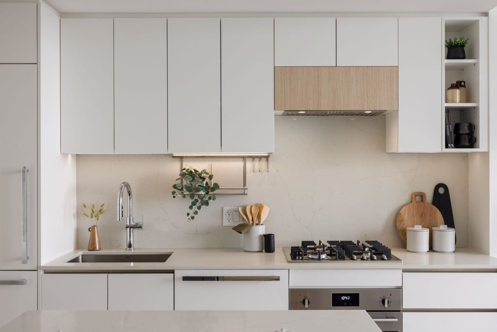 Photo of 13573 98a Avenue #2305, Surrey, BC V3T 0X1 (MLS # R3115110)