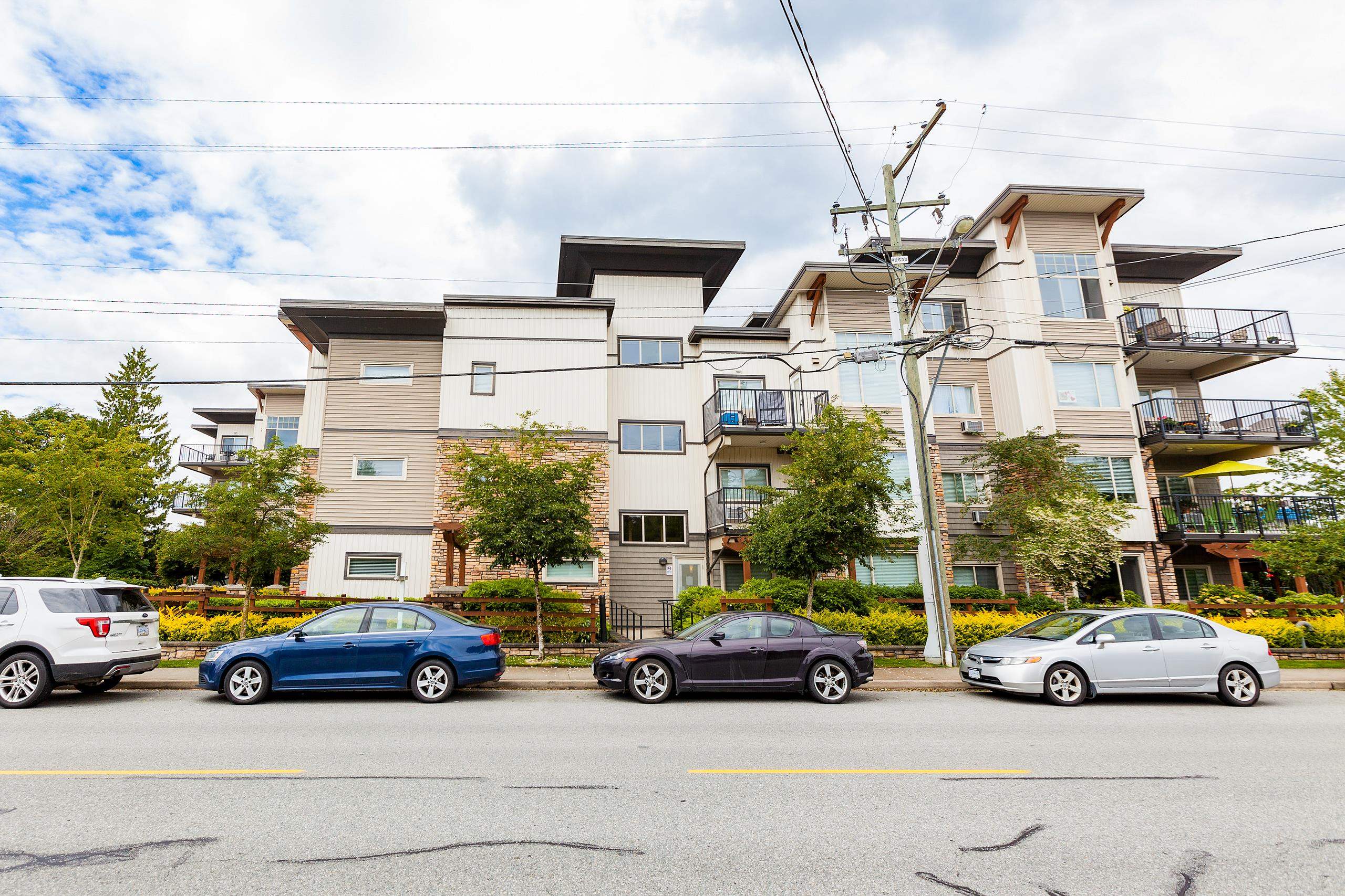 11935 Burnett Street 109