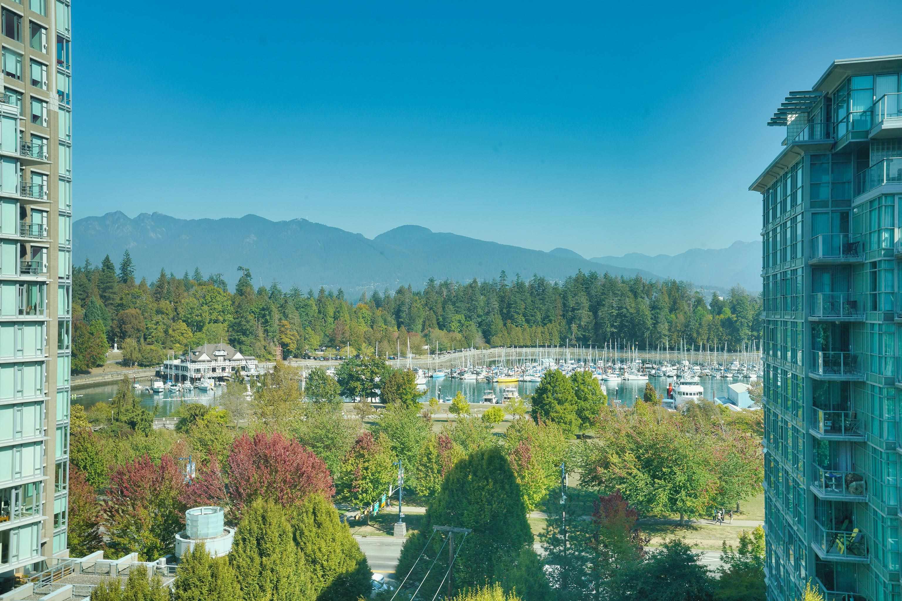 1888 Alberni Street 902