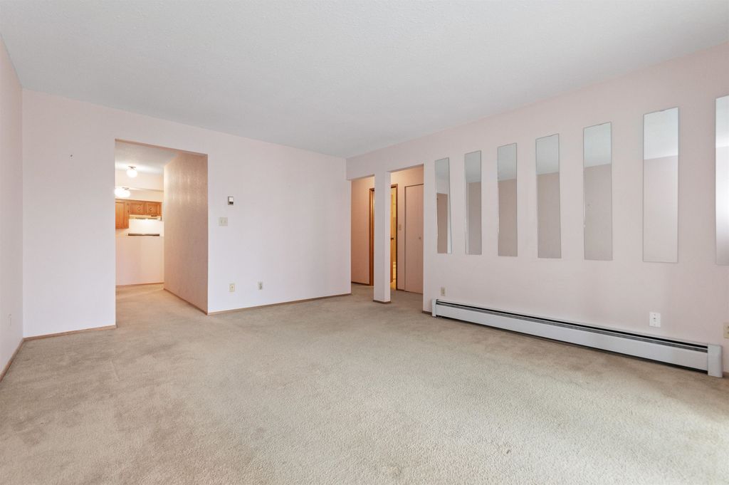 Photo of 32055 Old Yale Road #204, Abbotsford, BC V2T 2C8 (MLS # R3126724)