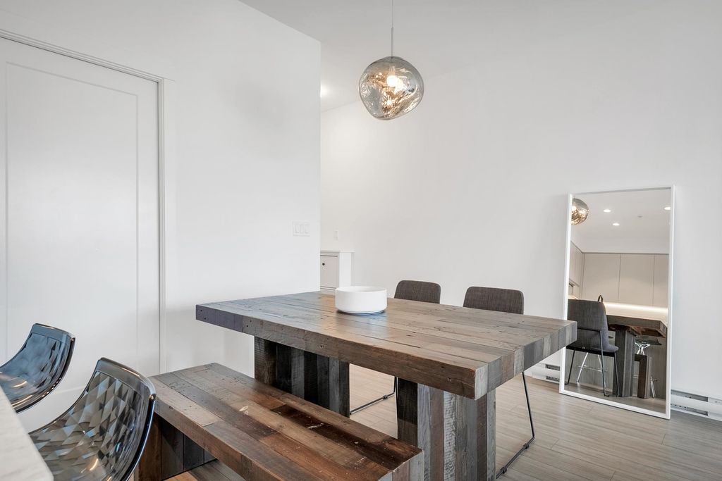 listing image 1101757746792072034