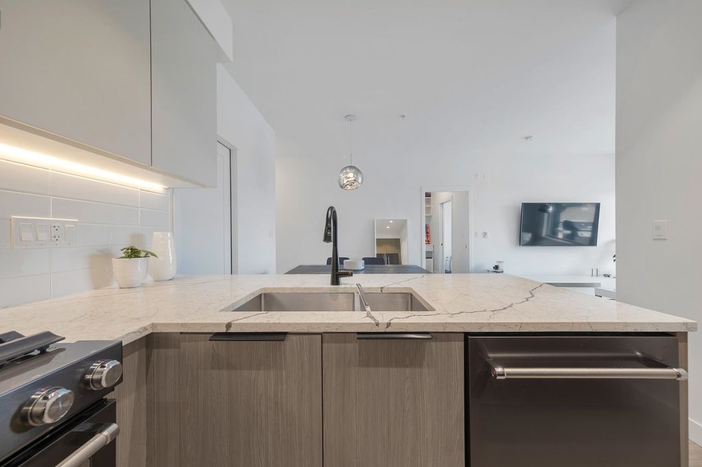 listing image 1108514568799958676