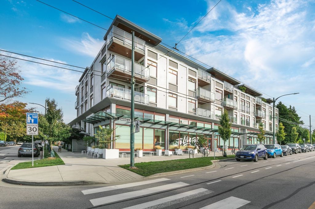 listing image 1104702222456443336