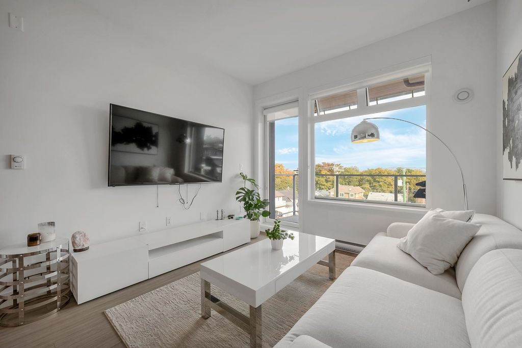 listing image 1102166162879567780