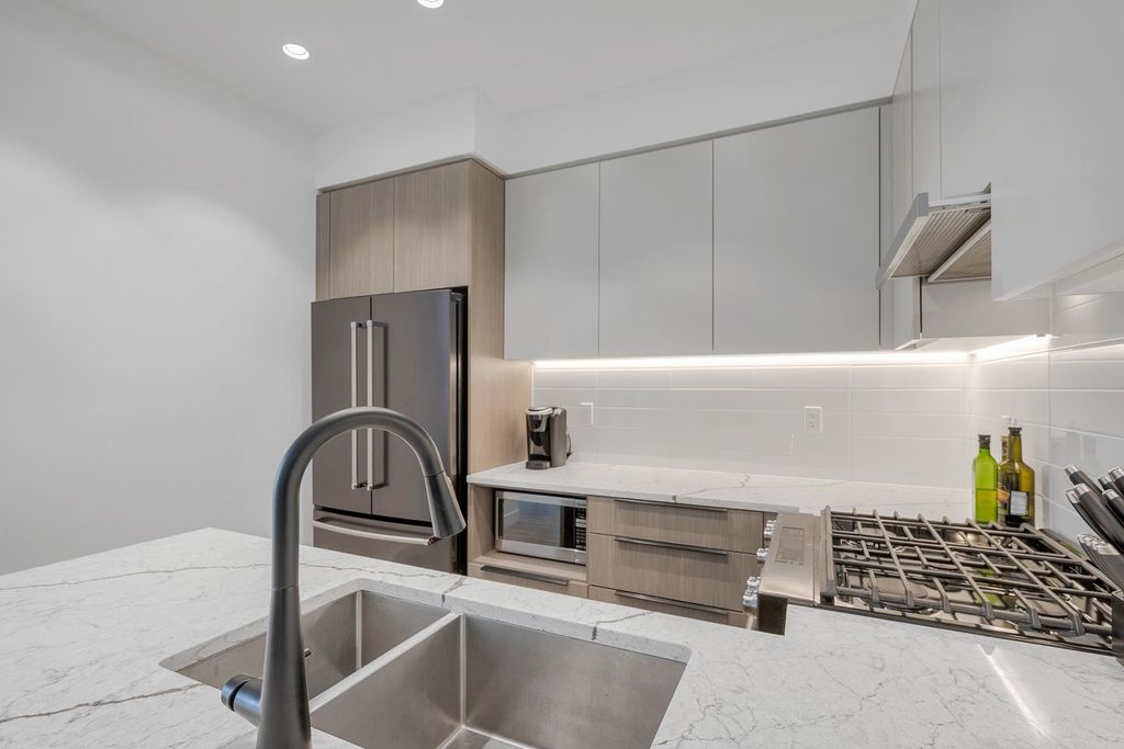 listing image 1108231472912313751