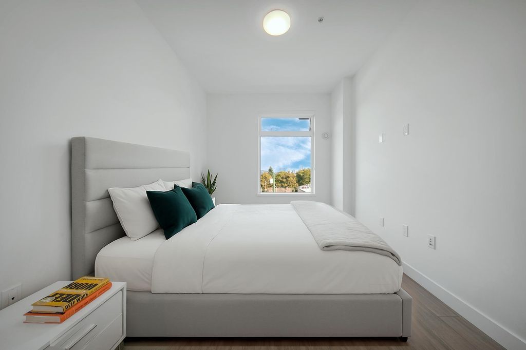 listing image 1103123518658128490