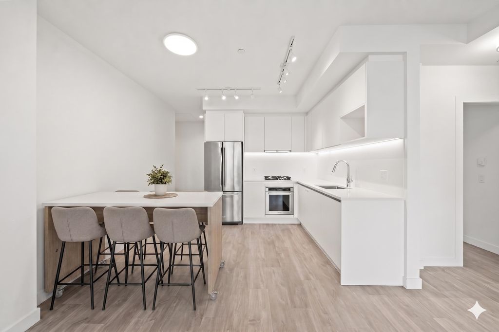 listing image 1102848542312869140