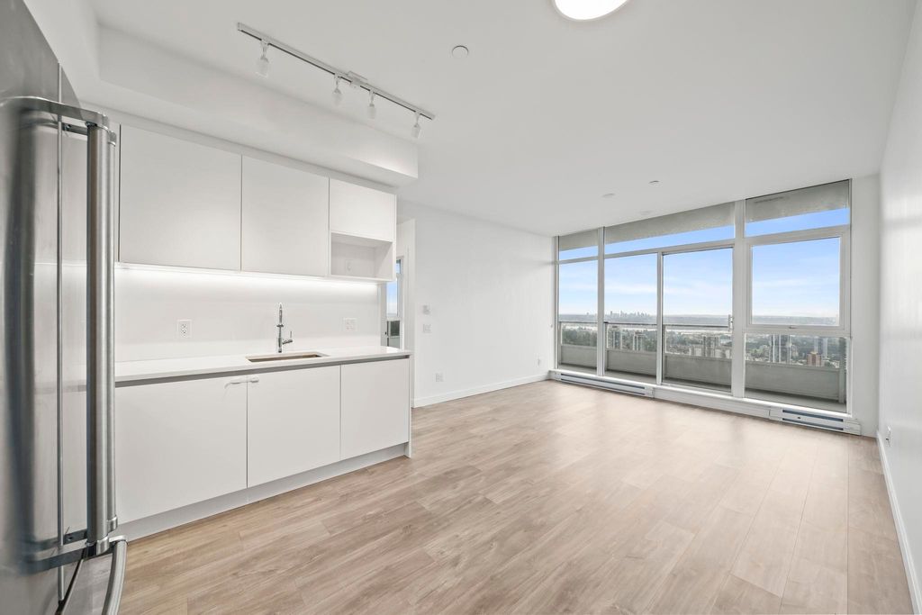 listing image 1108638309481260660