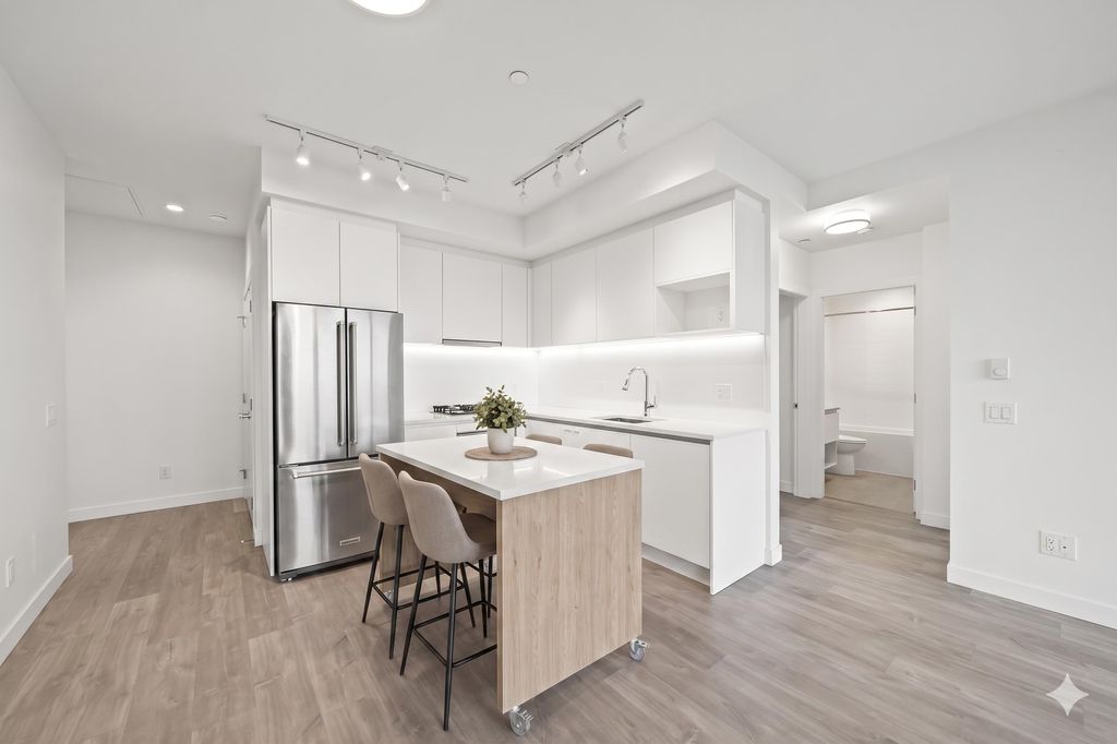 listing image 1107516692138285173