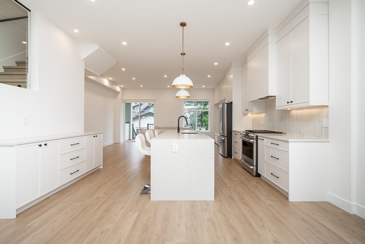 128 N Grosvenor Avenue