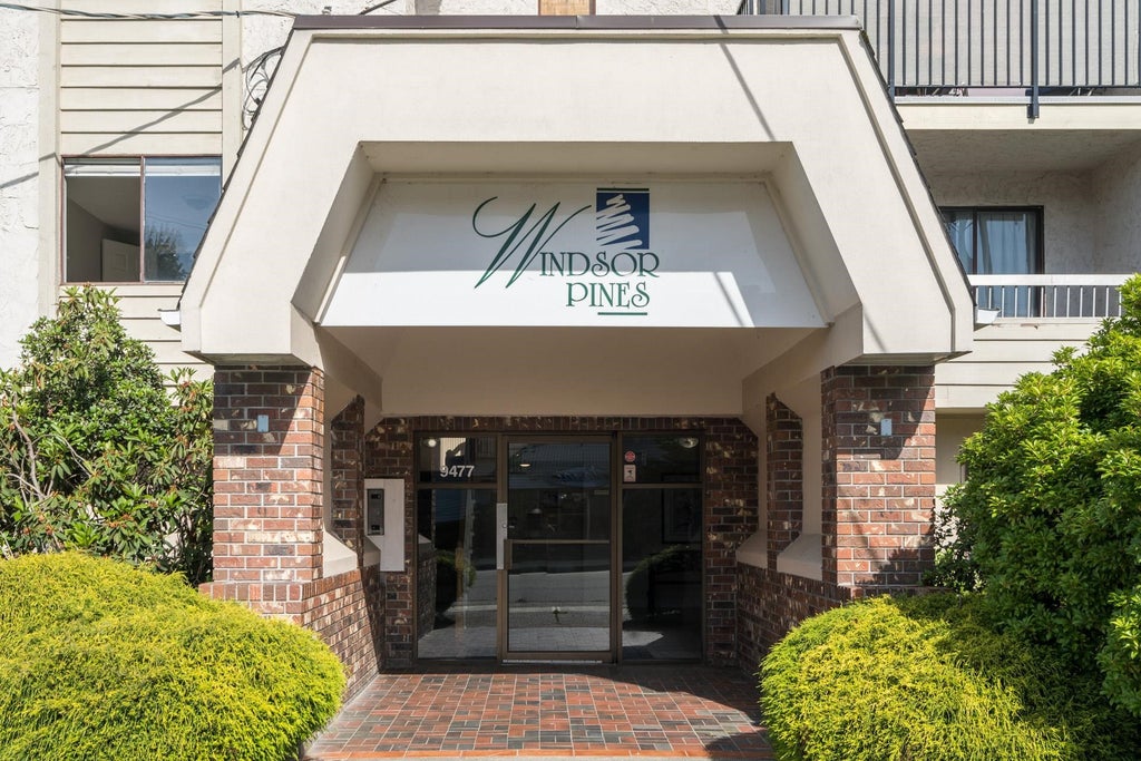 Photo of 9477 Cook Street #204, Chilliwack, BC V2P 4J8 (MLS # R3142954)