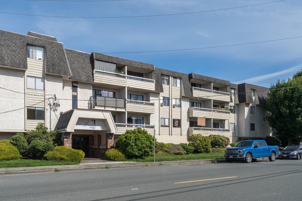 Photo of 9477 Cook Street #204, Chilliwack, BC V2P 4J8 (MLS # R3142954)