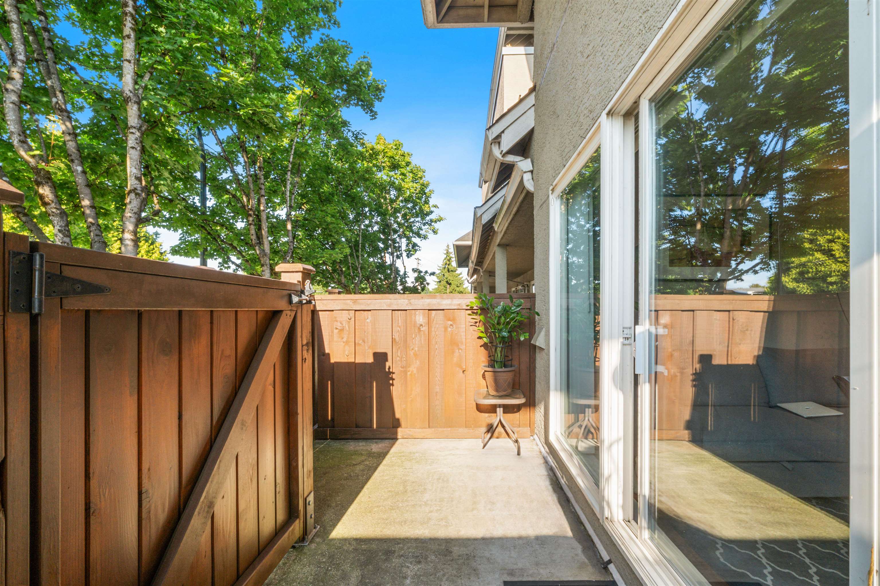 1570 Prairie Avenue 102