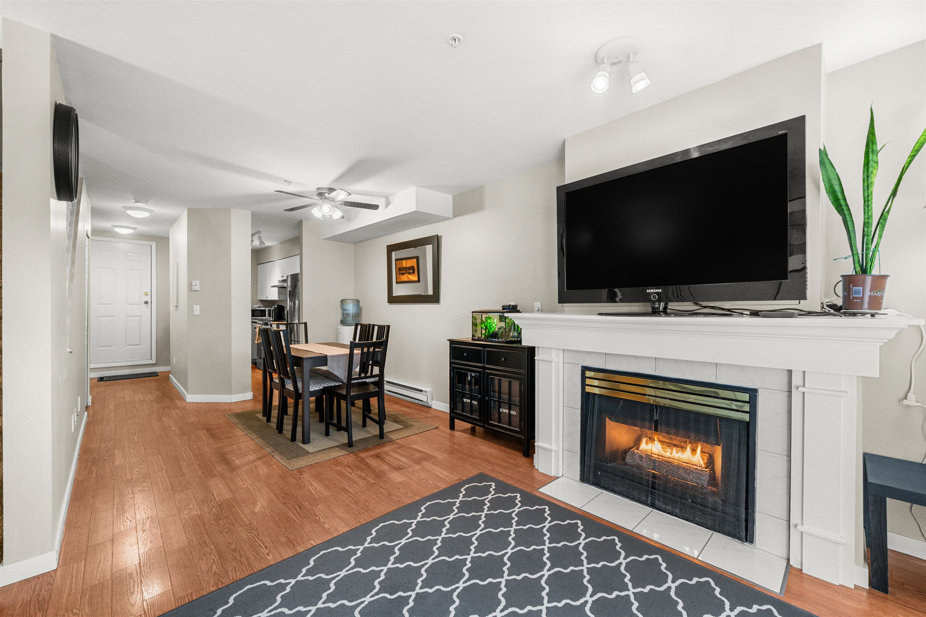 1570 Prairie Avenue 102