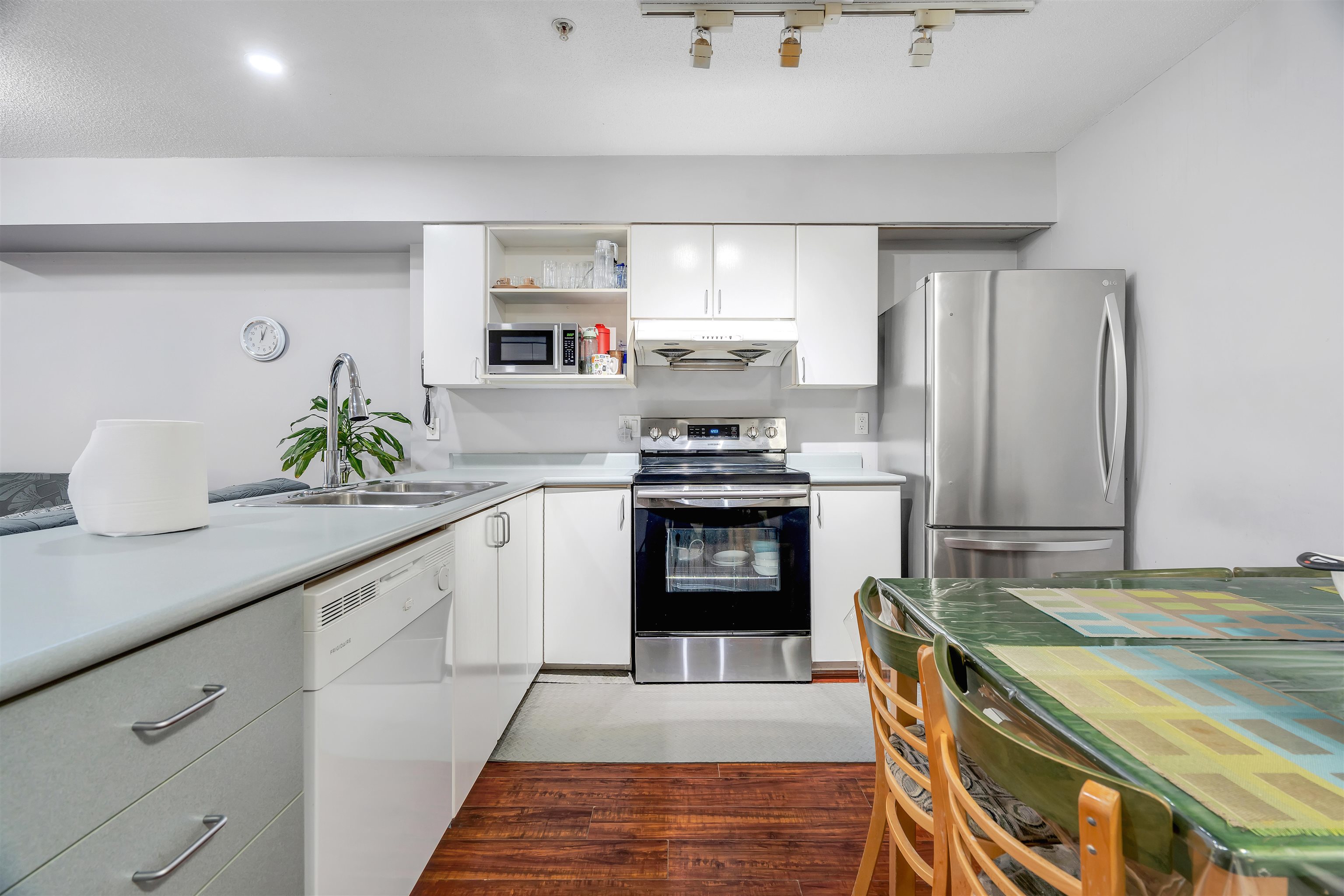 12130 80 Avenue 302