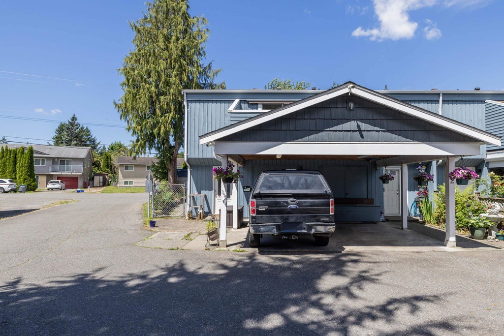 Photo of 3168 268 Street #1, Langley, BC V4W 3S1 (MLS # R3137113)
