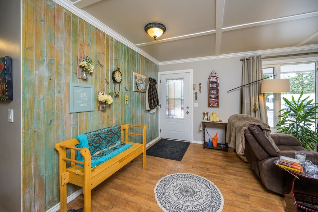 listing image 1104279335311931774
