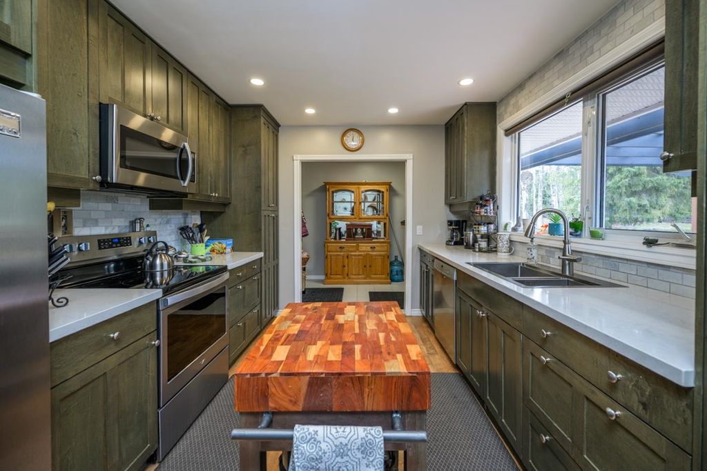 listing image 1101294296389055840