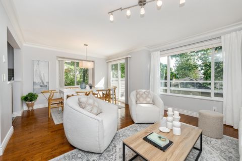 181 Ravine Drive 4 Port Moody BC V3H 4T3