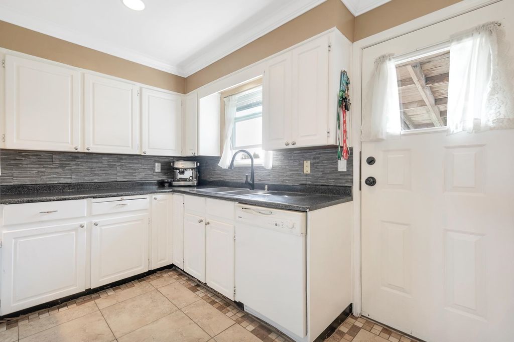 listing image 1105884737843301538