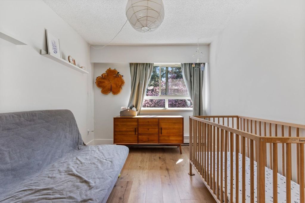 listing image 1100271061439946059