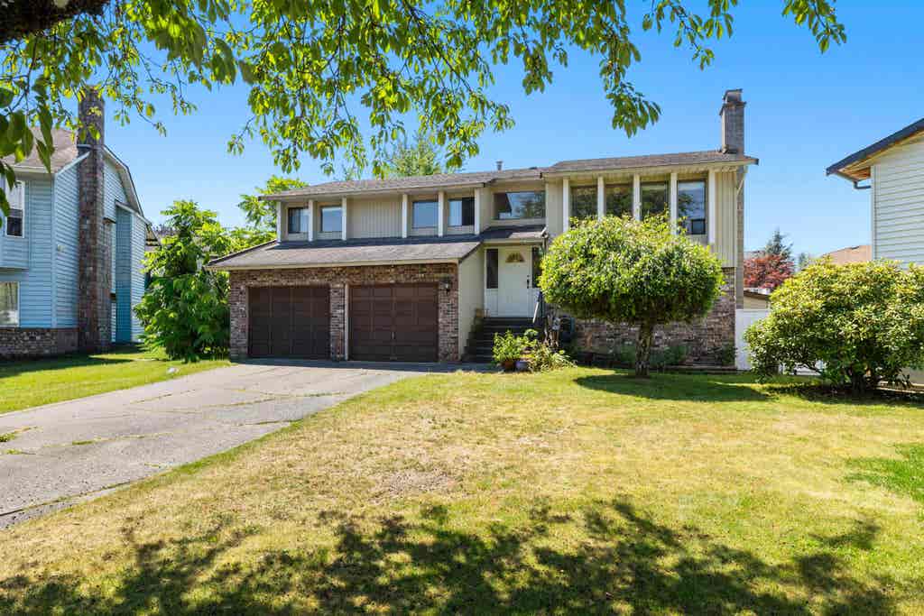 Photo of 21226 94b Avenue, Langley, BC V1M 1M9 (MLS # R3143649)