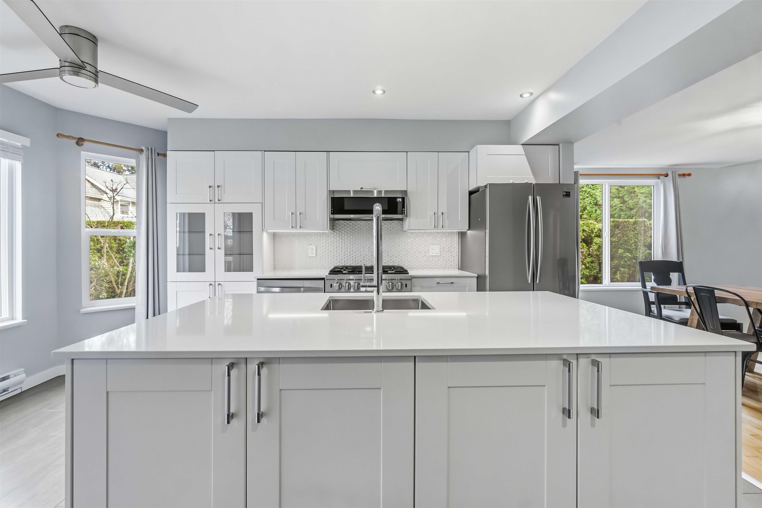 1135 Lansdowne Drive 5