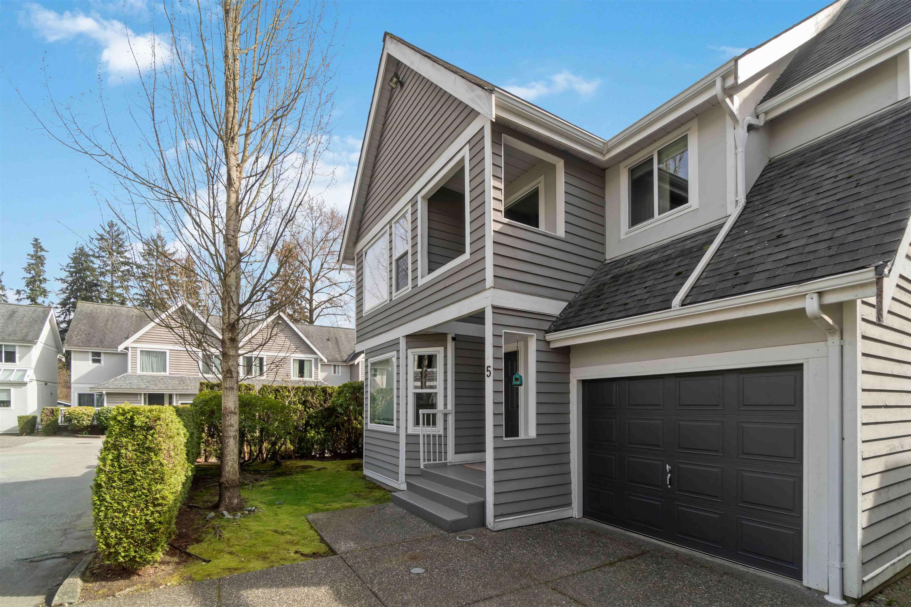 1135 Lansdowne Drive 5