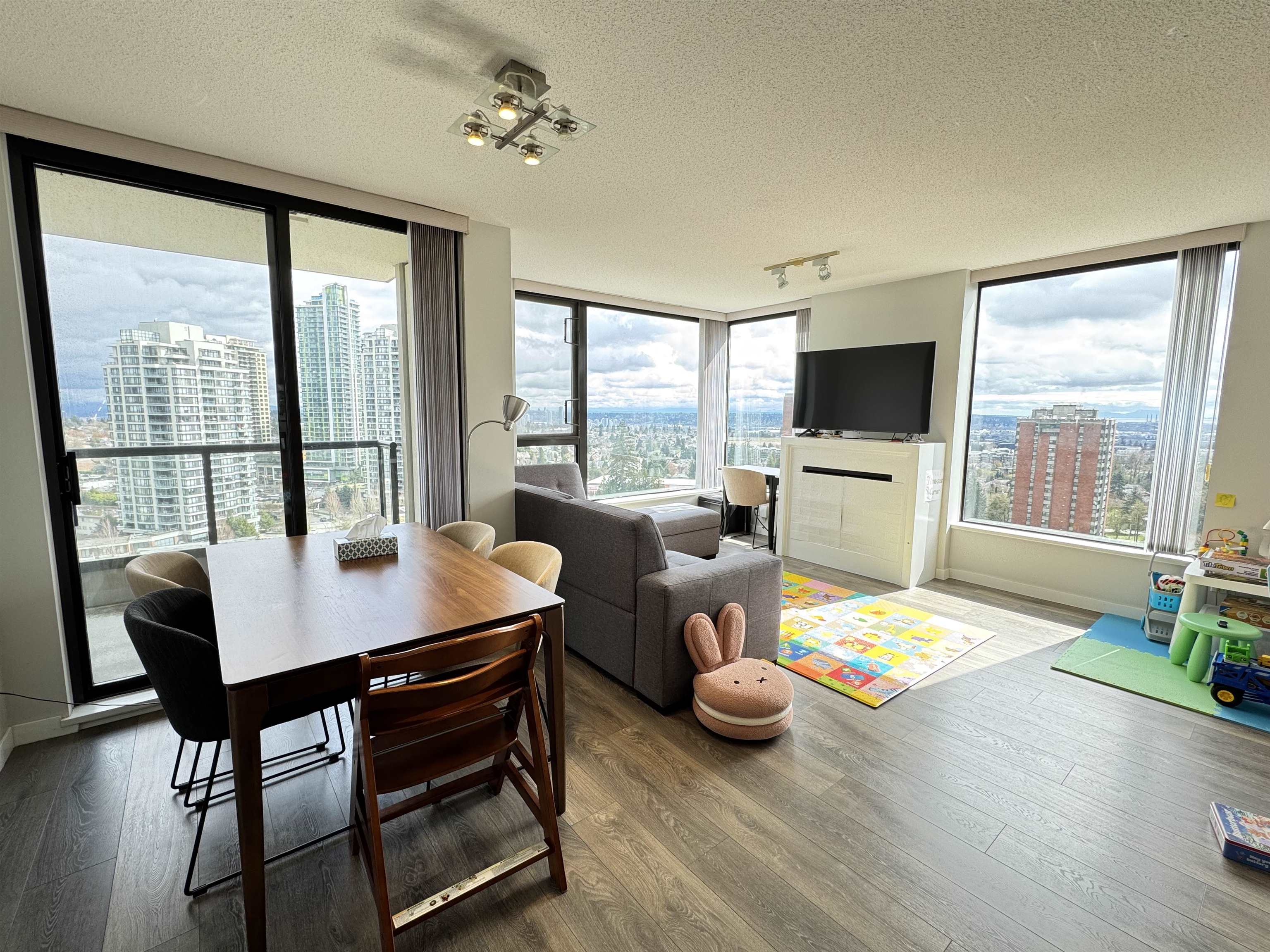 7063 Hall Avenue 1606