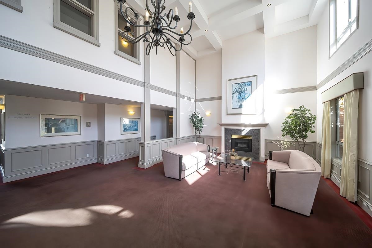 383 E 37th Avenue 431