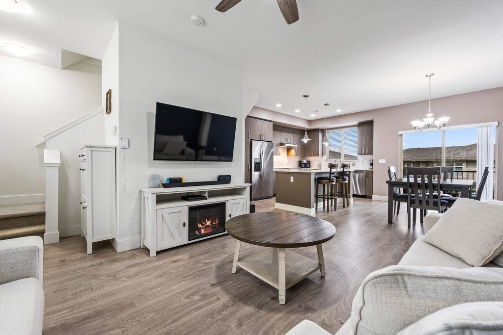 Photo of 34230 Elmwood Drive #24, Abbotsford, BC V2S 0J1 (MLS # R3122888)