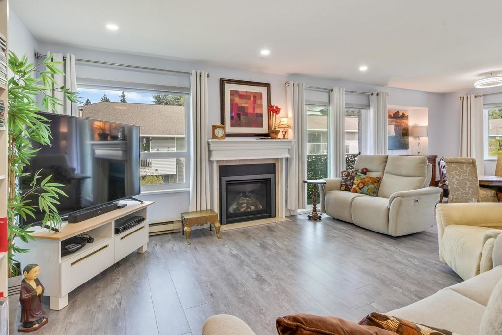 Photo of 2475 Emerson Street #20, Abbotsford, BC V2T 4W5 (MLS # R3110412)