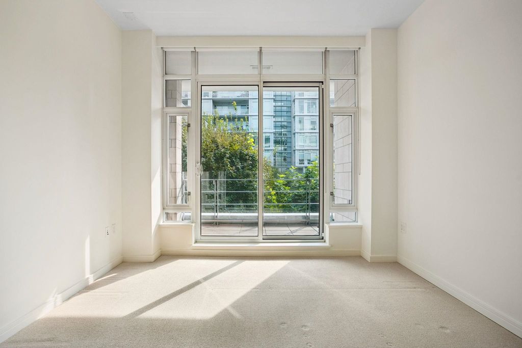 listing image 1105395521784760234