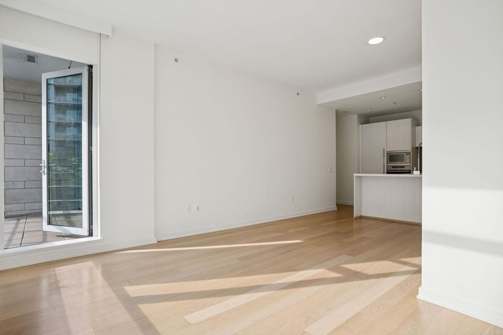 listing image 1103819942922238743