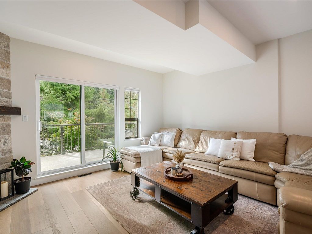listing image 1101945531756755949