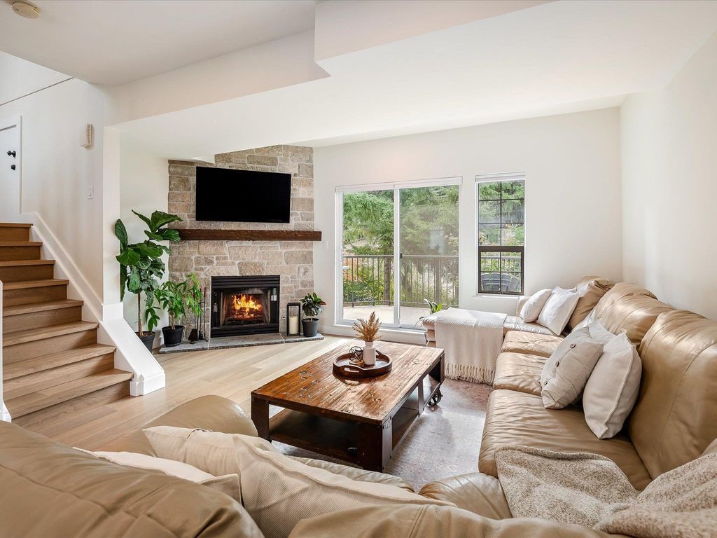 listing image 1102709756450112717