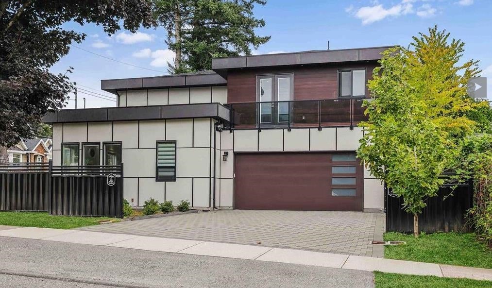 Photo of 14218 69a Avenue, Surrey, BC V3W 2H9 (MLS # R3175691)
