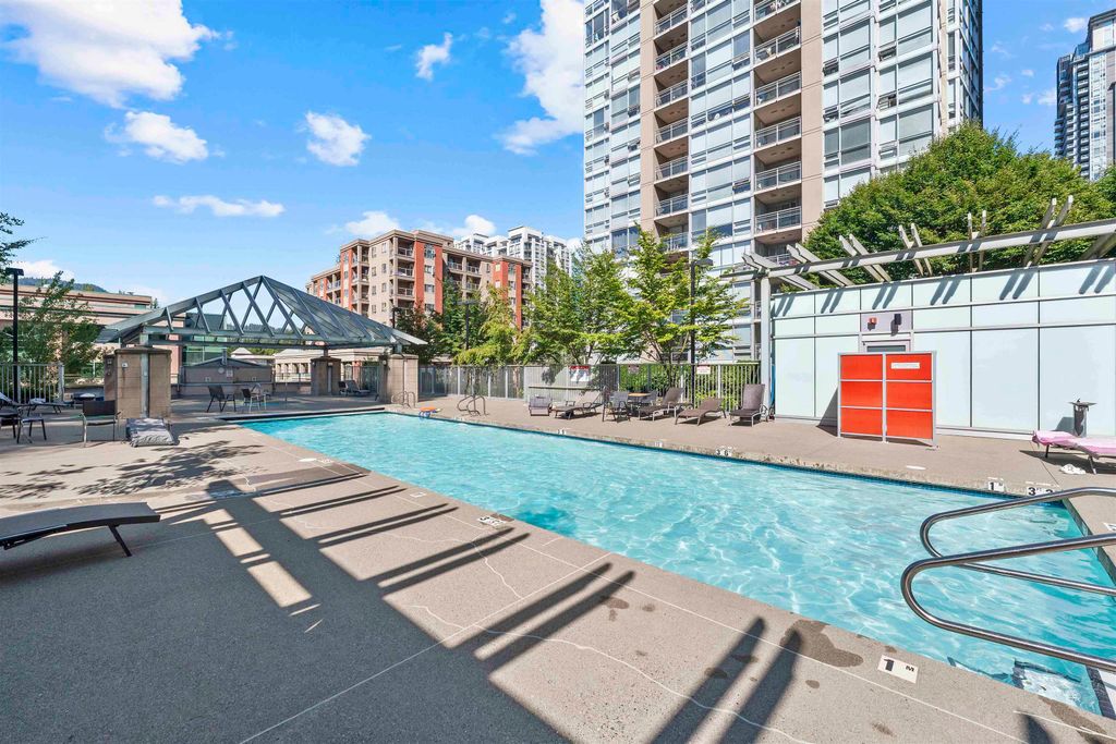 listing image 1103584826499662853