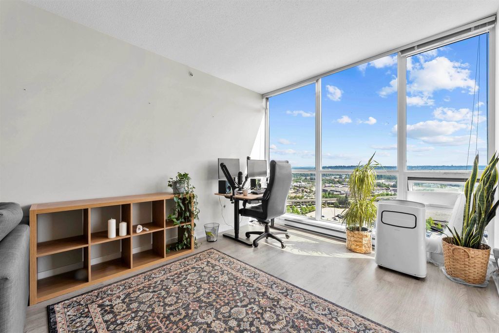 listing image 1104025305286559985