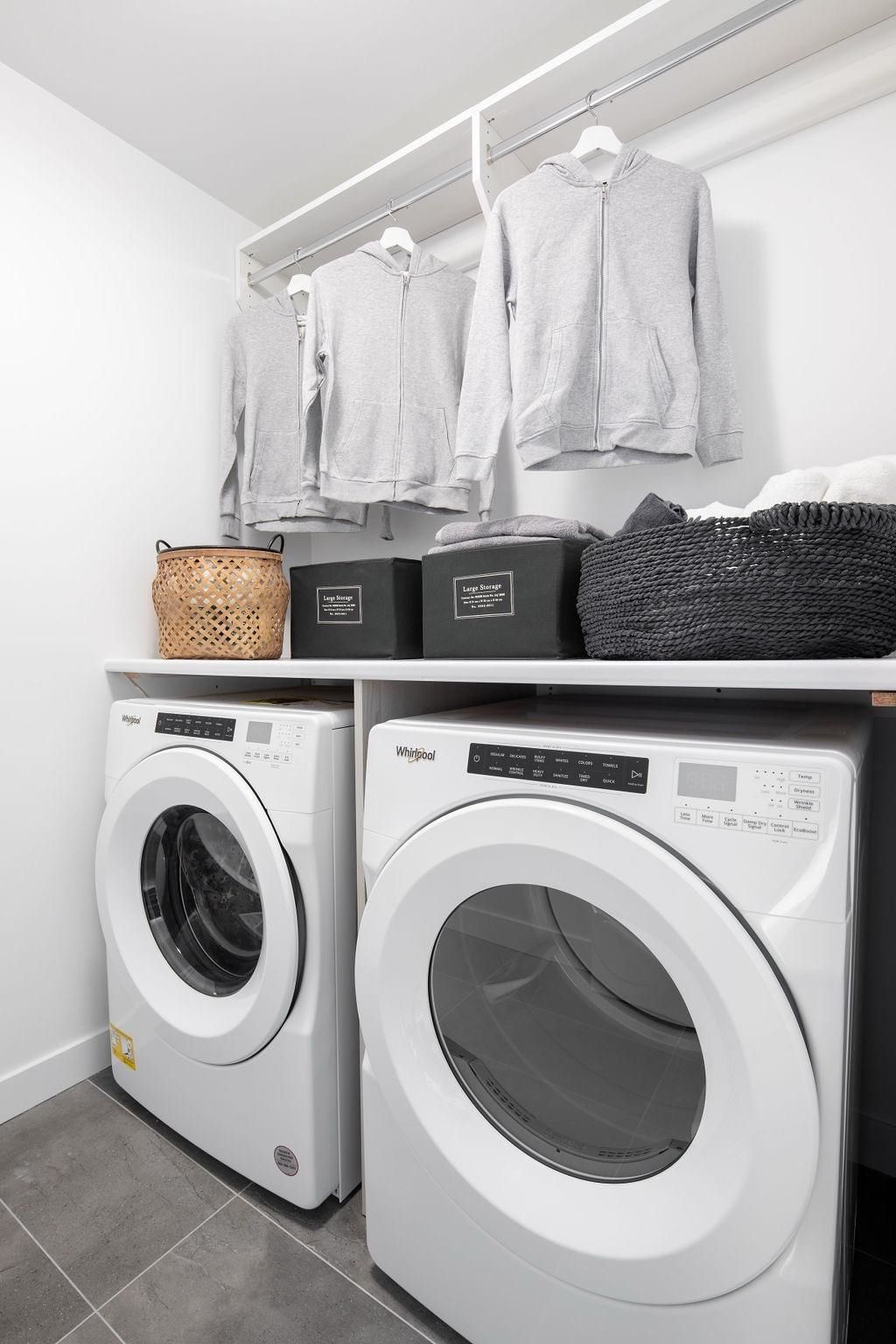 listing image 1105362154066458102