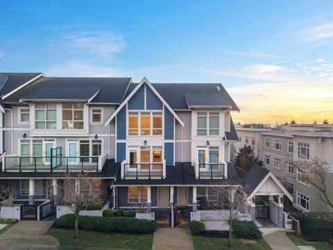 115 W Queens Road 2 North Vancouver BC V7N 2K4